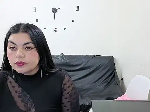 Snapshot of Karla_greenn chatting on July 16, 2026, 7:42 pm Karla greenn online show from July 16, 2026, 7:42 pm