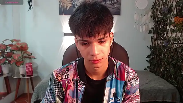 Snapshot of maxim_rod chatting on May 21, 2026, 1:07 pm maxim rod online show from May 21, 2026, 1:07 pm