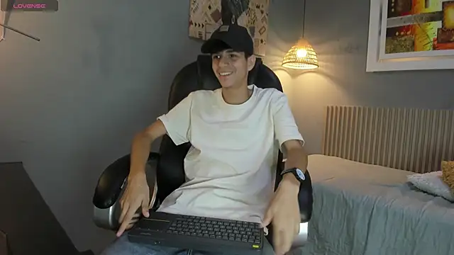 Snapshot of maxim_rod chatting on June 29, 2026, 6:19 pm maxim rod online show from June 29, 2026, 6:19 pm