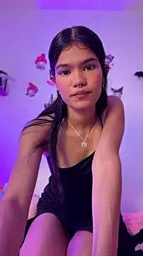 Emycarver09  online show from July 27, 2026, 1:07 pm