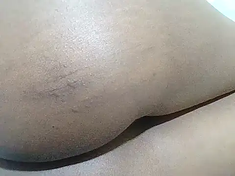 BOOBQUEEN25 online show from April 5, 2026, 7:16 am