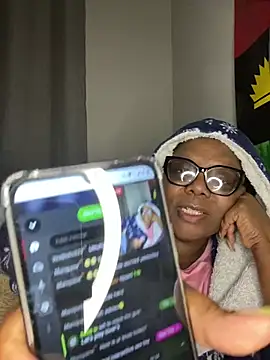 BoobsQueeen online show from July 13, 2026, 4:59 am