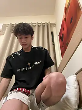 Snapshot of sexyboy-3525 chatting on July 14, 2026, 10:54 am sexyboy-3525 online show from July 14, 2026, 10:54 am