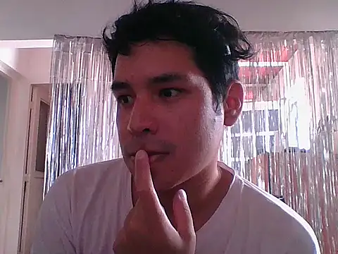 Ian-yin08 online show from April 22, 2026, 6:42 pm