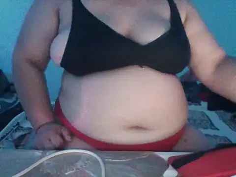 First sexywoman online show from April 7, 2026, 4:18 pm