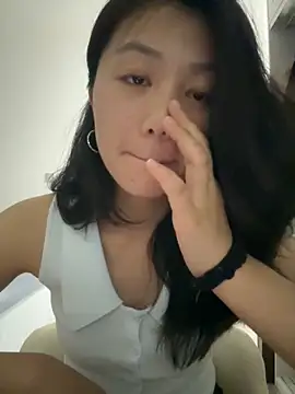 Shanshan 1267 online show from June 12, 2026, 12:59 pm