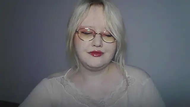 Elayne Sweet online show from June 28, 2026, 6:08 am