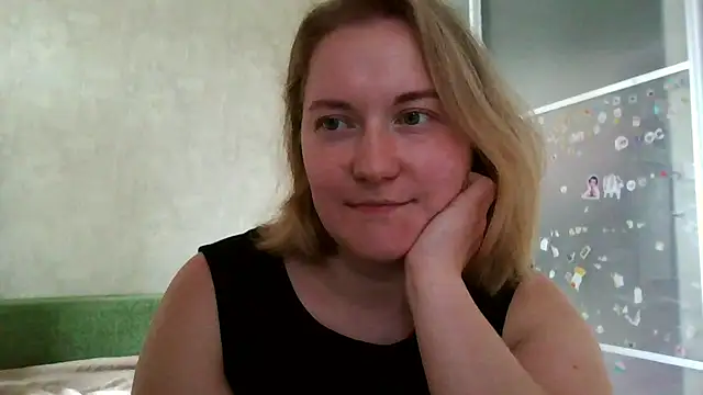 TinaKittyX online show from May 12, 2026, 11:29 am