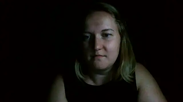 Snapshot of TinaKittyX chatting on June 25, 2026, 9:30 pm TinaKittyX online show from June 25, 2026, 9:30 pm