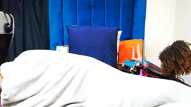 Freakyslut-39 online show from June 29, 2026, 5:13 pm