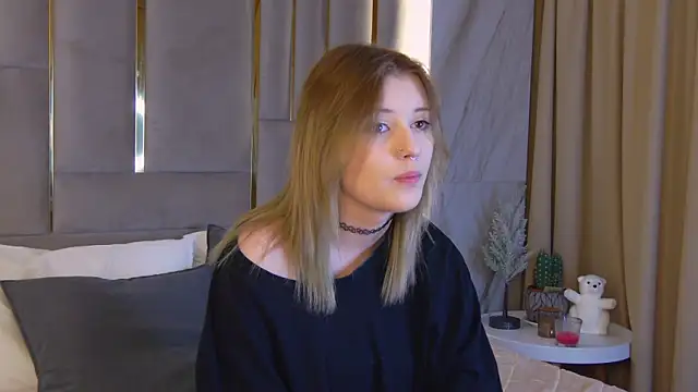Mila blum online show from May 7, 2026, 6:13 pm