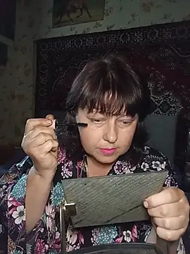 Snapshot of AuroKaria chatting on June 3, 2026, 3:17 pm AuroKaria online show from June 3, 2026, 3:17 pm