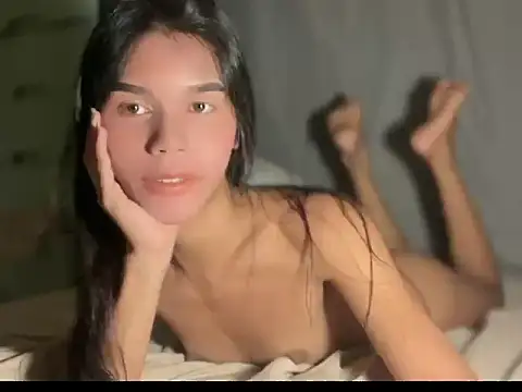 Snapshot of yourgirl_aliya02 chatting on May 5, 2026, 5:43 pm yourgirl aliya02 online show from May 5, 2026, 5:43 pm