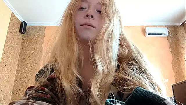 KateVibe 01 online show from June 14, 2026, 11:40 pm