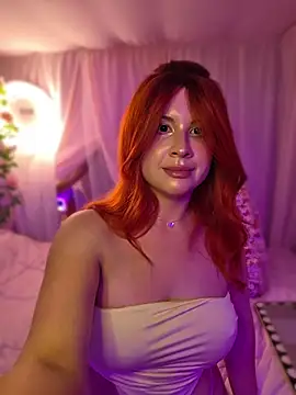 ItsAuroraBorealis online show from July 18, 2026, 4:27 am