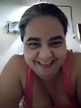 Snapshot of Golositadeamor chatting on July 2, 2026, 12:10 am Golositadeamor online show from July 2, 2026, 12:10 am