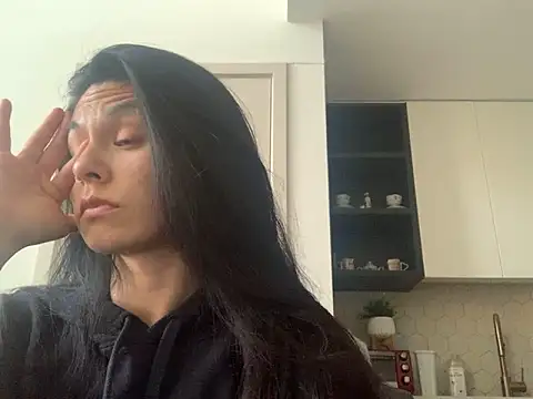 VixenBlade online show from May 13, 2026, 2:09 am