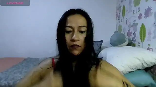 Tyna b online show from July 27, 2026, 4:08 am