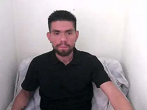 thomas2wood online show from June 26, 2026, 8:24 pm