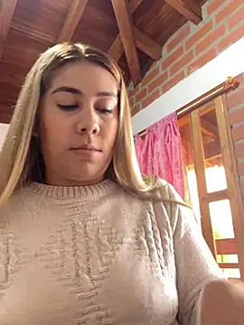  BellaSmith  online show from June 4, 2026, 2:12 pm