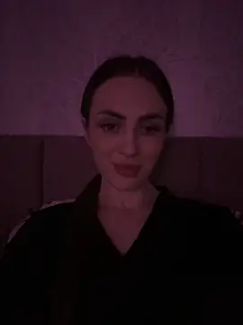AlinaLove3213 online show from June 16, 2026, 6:21 pm
