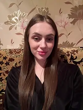 AlinaLove3213 online show from June 20, 2026, 8:44 pm