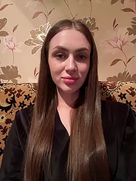 AlinaLove3213 online show from June 21, 2026, 8:11 pm
