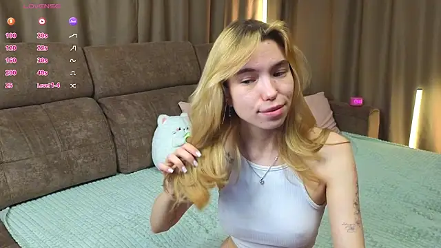 Snapshot of _capybara_0_0 chatting on May 26, 2026, 10:28 pm capybara 0 0 online show from May 26, 2026, 10:28 pm