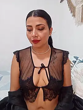 Snapshot of Antonella-corruso chatting on May 23, 2026, 12:05 am Antonella-corruso online show from May 23, 2026, 12:05 am