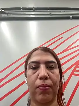 Lunnacherry online show from June 27, 2026, 3:39 pm
