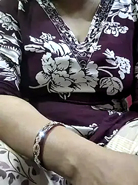 sexy payal hot online show from April 23, 2026, 7:05 pm