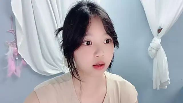 Xiaoqing00 online show from June 25, 2026, 5:12 am