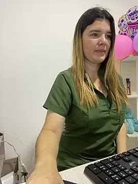 Snapshot of amelia_16 chatting on June 7, 2026, 1:37 pm amelia 16 online show from June 7, 2026, 1:37 pm
