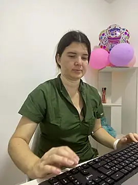 Snapshot of amelia_16 chatting on June 10, 2026, 1:54 pm amelia 16 online show from June 10, 2026, 1:54 pm
