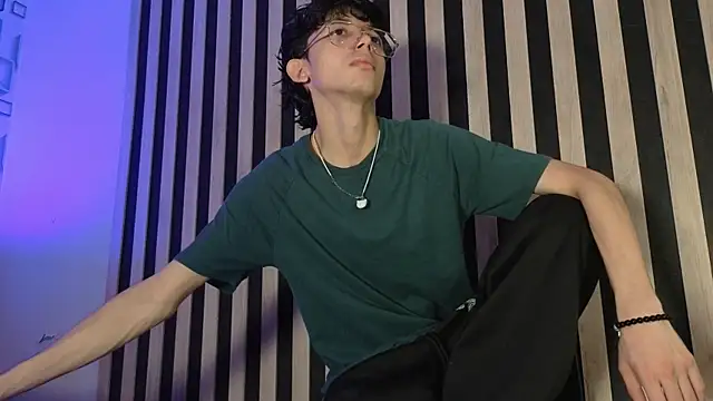 Twink Sebas7 online show from July 3, 2026, 12:22 pm