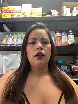 Snapshot of MIA_ROSSEEE chatting on June 16, 2026, 8:00 pm MIA ROSSEEE online show from June 16, 2026, 8:00 pm
