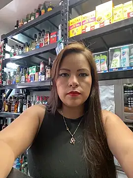 Snapshot of MIA_ROSSEEE chatting on July 8, 2026, 7:51 pm MIA ROSSEEE online show from July 8, 2026, 7:51 pm