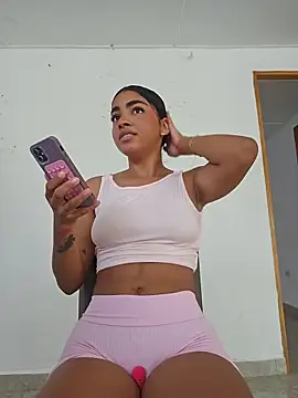 Snapshot of Milu_Luthor chatting on May 12, 2026, 1:08 pm Milu Luthor online show from May 12, 2026, 1:08 pm