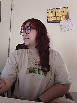 Snapshot of AliceScoot_ chatting on June 22, 2026, 6:05 pm AliceScoot online show from June 22, 2026, 6:05 pm