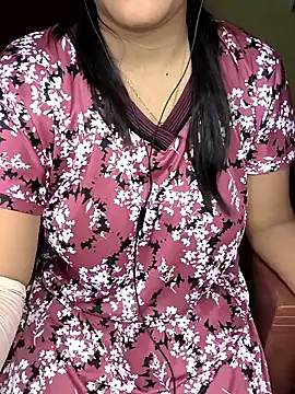 Tamilmoon006 online show from May 8, 2026, 7:36 am
