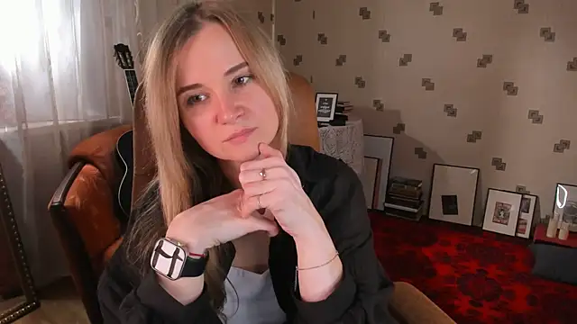 MiaSparkes online show from June 16, 2026, 11:24 am