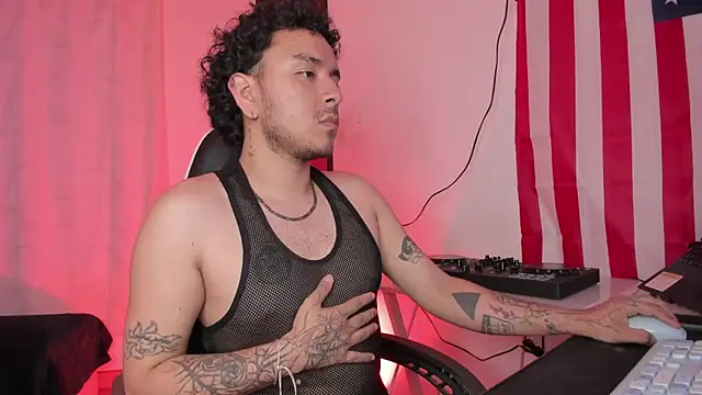 alexmontesco online show from April 22, 2026, 11:06 pm