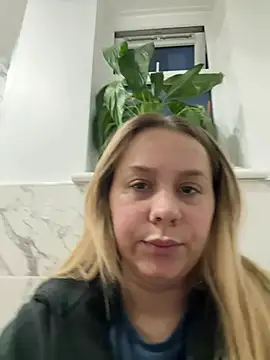 OliviaJadeXx online show from May 20, 2026, 8:37 pm