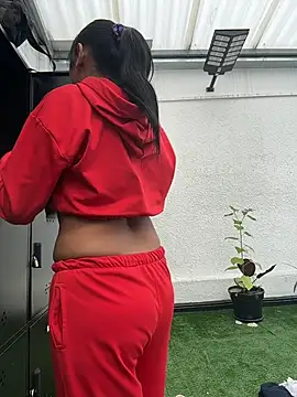 MELIZ QUEEN online show from June 25, 2026, 12:42 pm