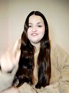 estrell4 online show from June 14, 2026, 2:09 am