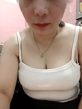 ManaMi-Amii online show from July 5, 2026, 5:36 am