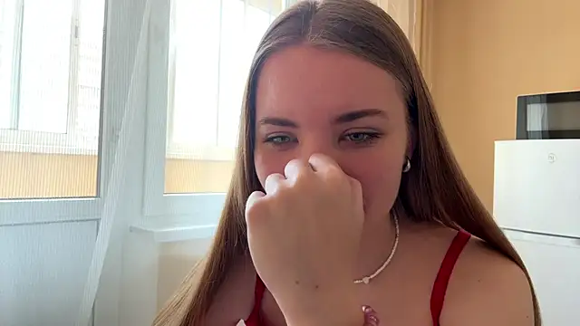Snapshot of doana_bebriti chatting on June 8, 2026, 8:15 am doana bebriti online show from June 8, 2026, 8:15 am