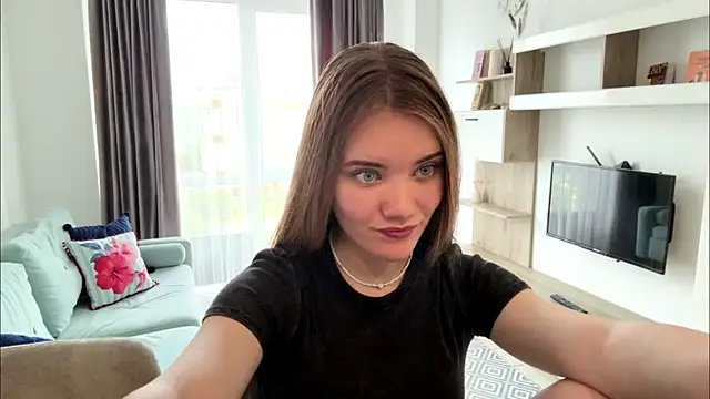 Snapshot of doana_bebriti chatting on June 25, 2026, 10:31 am doana bebriti online show from June 25, 2026, 10:31 am