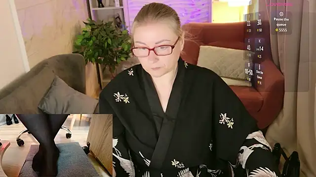 Alexandra Kind online show from June 30, 2026, 1:45 pm