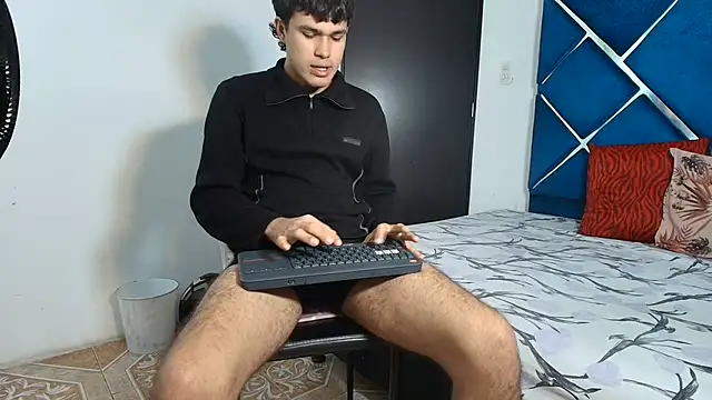 EdwinBoys online show from July 13, 2026, 1:47 pm